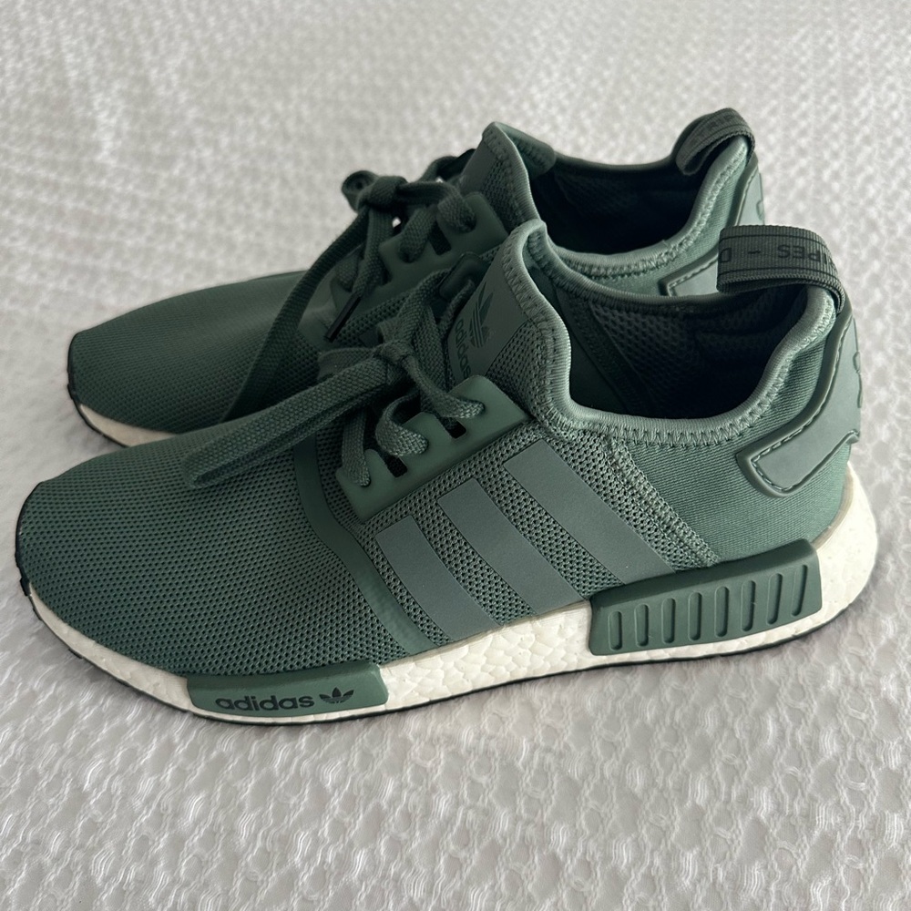 adidas Men's Sneakers Green White NMD R1